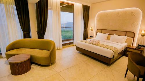 King Room with Spa Bath