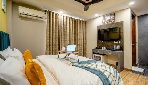 King Room with Balcony