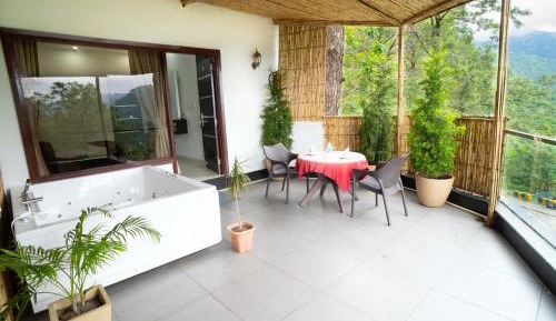 Deluxe Double Room with Balcony