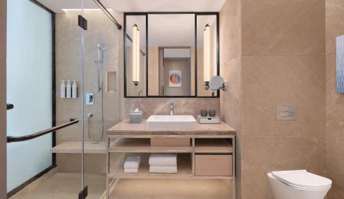 Club King Room with City View - 20% Discount  on Food & Drink, INR 500 SPA Credit per stay