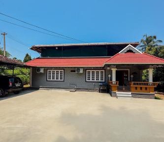 Three-Bedroom Vacation Home 