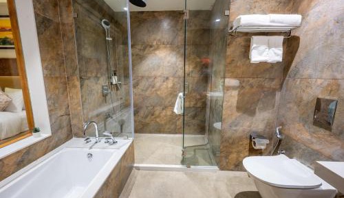 Double or Twin Room with Lake View