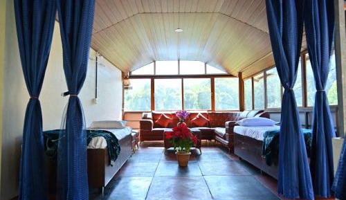 Bed in 10-Bed Mixed Dormitory Room