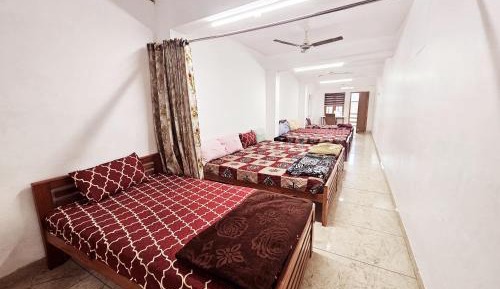Mixed Dormitory Room