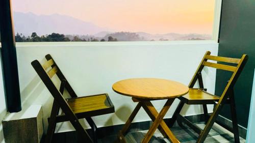 Studio with Mountain View