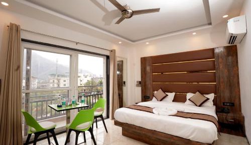 Triple Room with Balcony