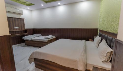 Comfort Triple Room with Shower