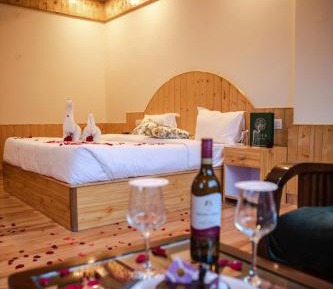 King Room with Mountain View