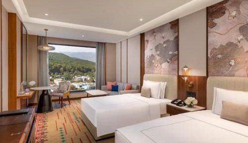 Luxury Room twin Bed with 10% discount on food, beverages and spa