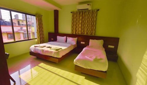 Deluxe Triple Room