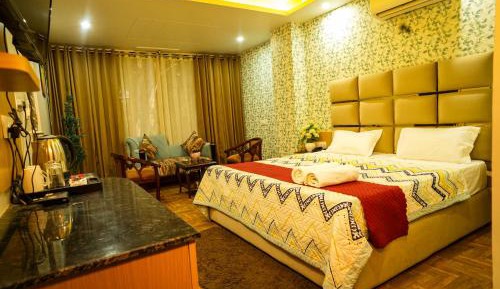 Large Twin Room