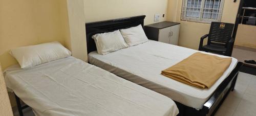 Basic Triple Room