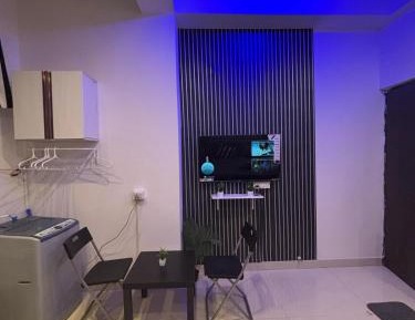 Deluxe Queen Studio 