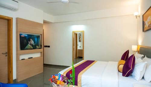 Deluxe Queen Room