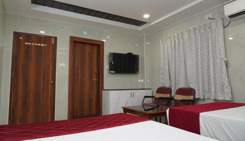 Superior Deluxe Double or Twin Room 