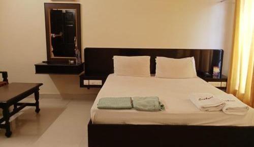Standard Double Bed