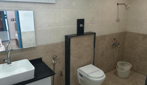 Deluxe Double Room (2 Adults + 1 Child)