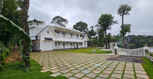 Five-Bedroom House