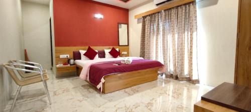 Deluxe Queen Room