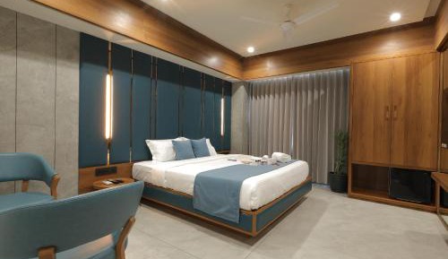 Superior King Room