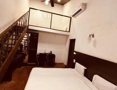 Duplex Quadruple Room
