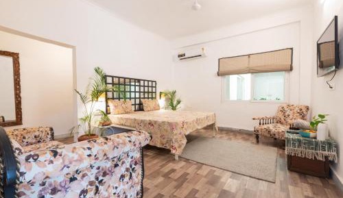Superior King Room