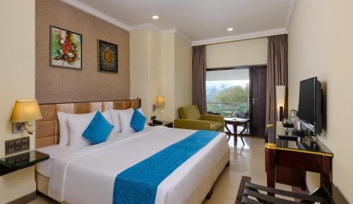 Classic Room with Sit-out