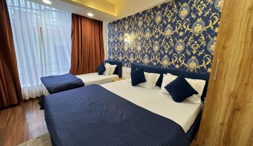 Luxury Triple Room
