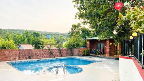 Double Room with Pool View