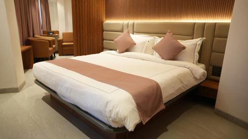 Suite - Complimentary shuttle pickup and drop to Sai Baba Temple