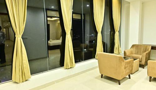 Suite with Mountain View