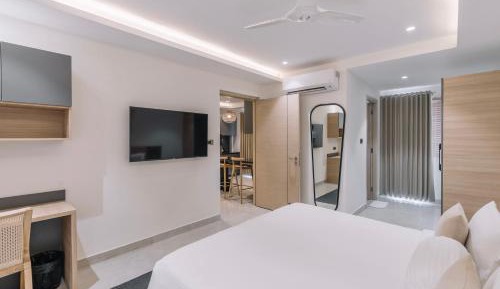 One-Bedroom Suite with Early Check-In & Late Check-Out upto 2 hours (subject to availability). Free Room Upgrade (subject to availability)