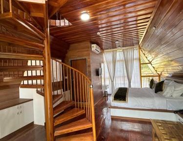 Quadruple Room with Lake View