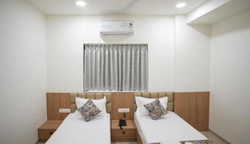 Double or Twin Room with Private Bathroom