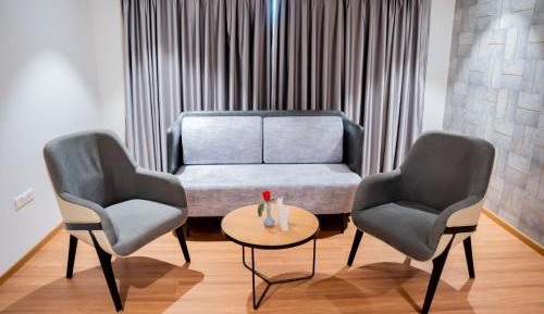 Deluxe Suite