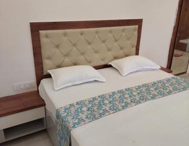 Deluxe Double Room with Bath