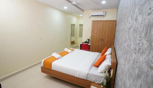 Deluxe Studio
