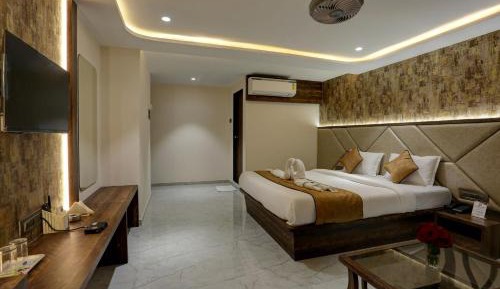 Deluxe King Room