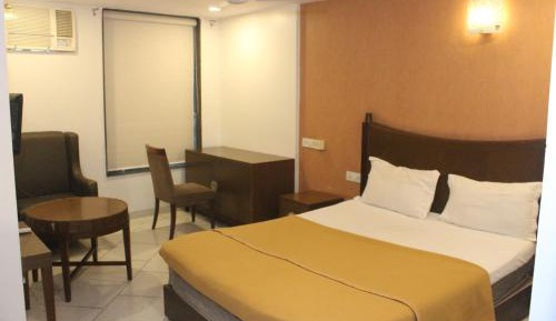 Deluxe Single Room