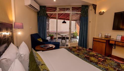 Deluxe Room Partial River View With Balcony