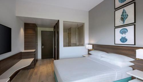 Fairfield Deluxe Room with Balcony - Complimentary evening high tea on day of  arrival between 4.30 PM and 6.30 PM (validity 30th Sep, 2026) - Beer on Arrival