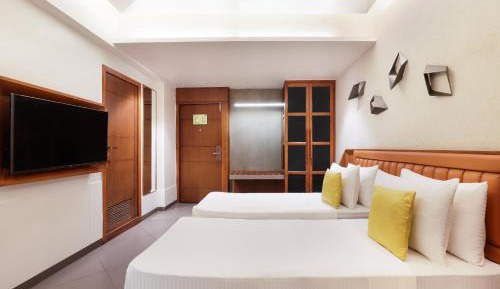 Deluxe Double Room (Avail to extend check-in early as 11 AM and check-out late as 3 PM at extra charges)