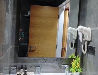 Suite with City View - 10% off on F&B,10% off on Laundry