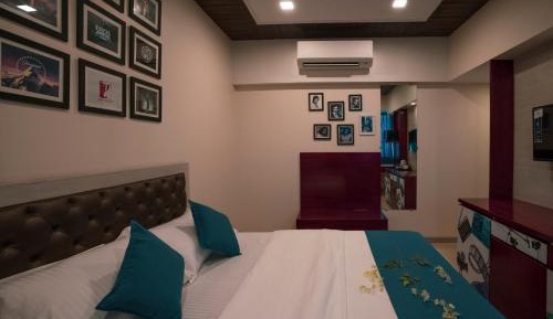 Standard Queen Room