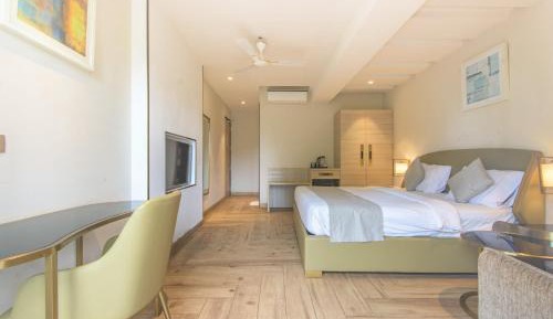 Fern Club Room