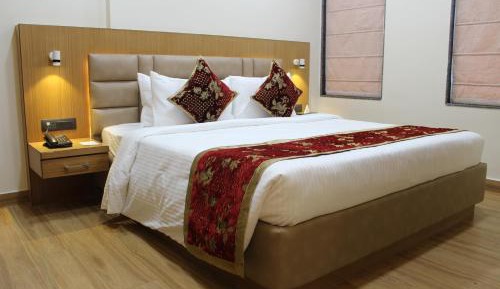Deluxe King Room