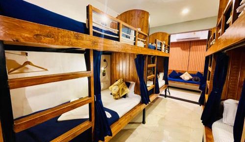 Bed in 8-Bed Mixed Dormitory Room