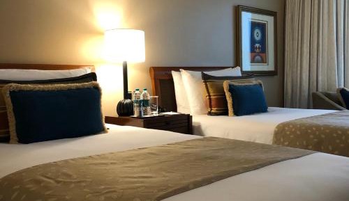 Premier City View Room with 1+1 Happy hours are from 5pm to 7pm at 6 degrees on selected brands