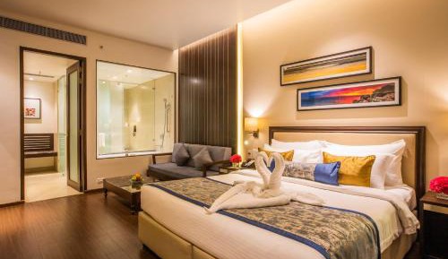 Executive Suite - Field view