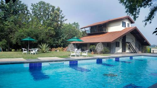 Deluxe Villa